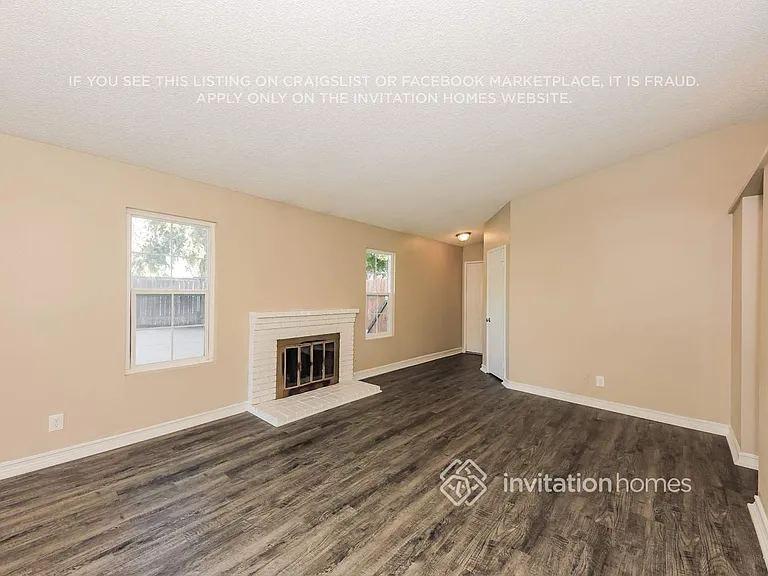 27394 Rustic Ln — Photo 4