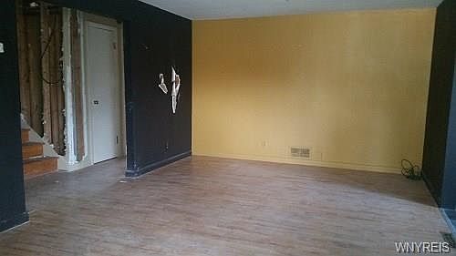 4th image of 37 Pine Hill Dr