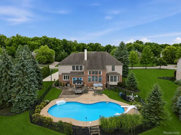 49294 Stanton Ct, Canton, MI 48188