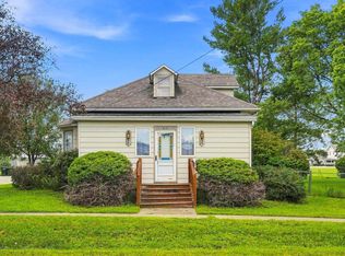 410 N Washington St, Wayland, IA 52654