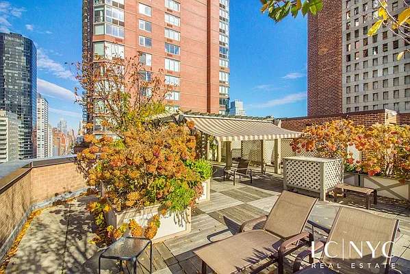 Sold by Keller Williams NYC | media 25