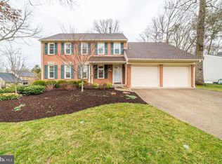 7806 Ballston Ct, Springfield, VA 22153