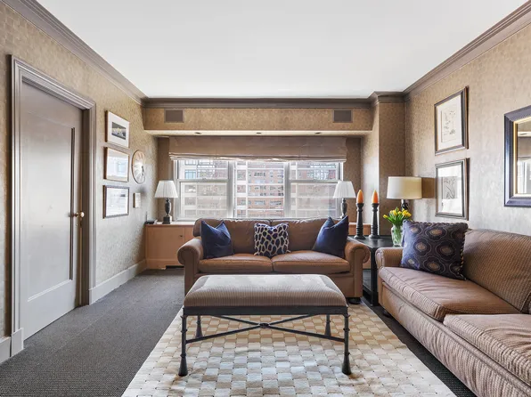 360 East 72nd Street image 19 of 19