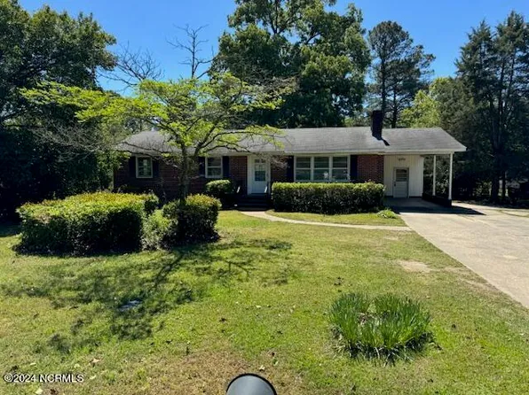 2075 Banks School Road, Kinston, NC 28504