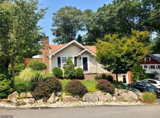 114 Bishop Rock Rd, Hopatcong, NJ 07843