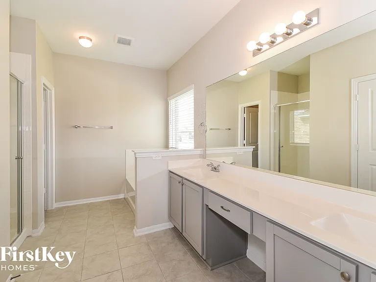 8020 Quartz Ln — Photo 11