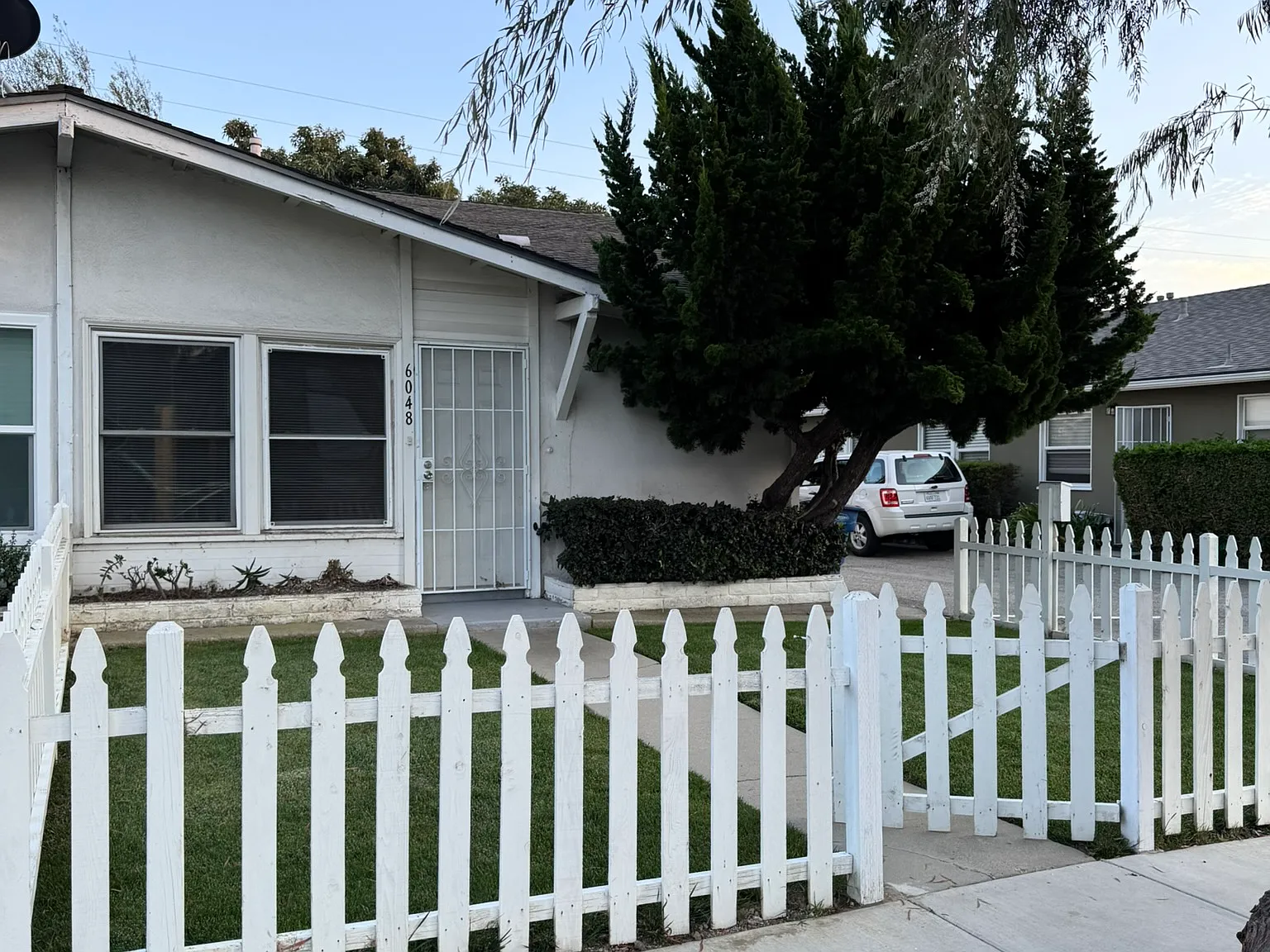 2 bed, 881 sqft, $2,800 — Photo 2