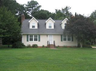 7 Saint Catherine Dr, Carrollton, VA 23314