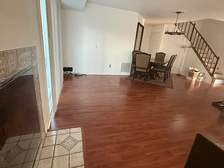 11 Hillcroft Way — Photo 3