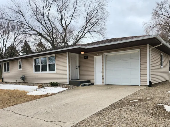 1118 Crestview Rd, Albert Lea, MN 56007