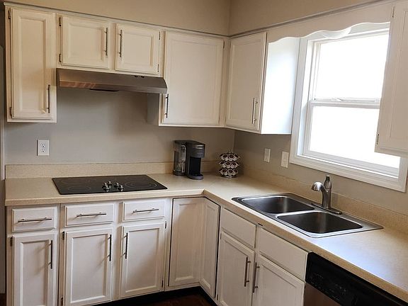 2nd image of 4222 Stone Creek Dr
