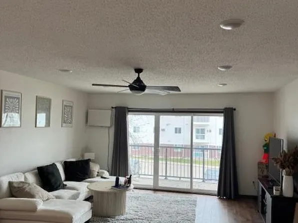 815 Duke Dr APT 313, Grand Forks, ND 58201