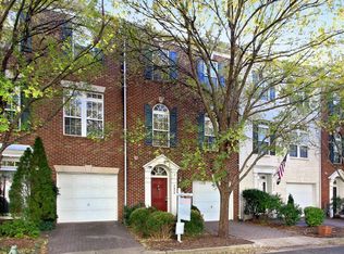 5054 Grimm Dr, Alexandria, VA 22304