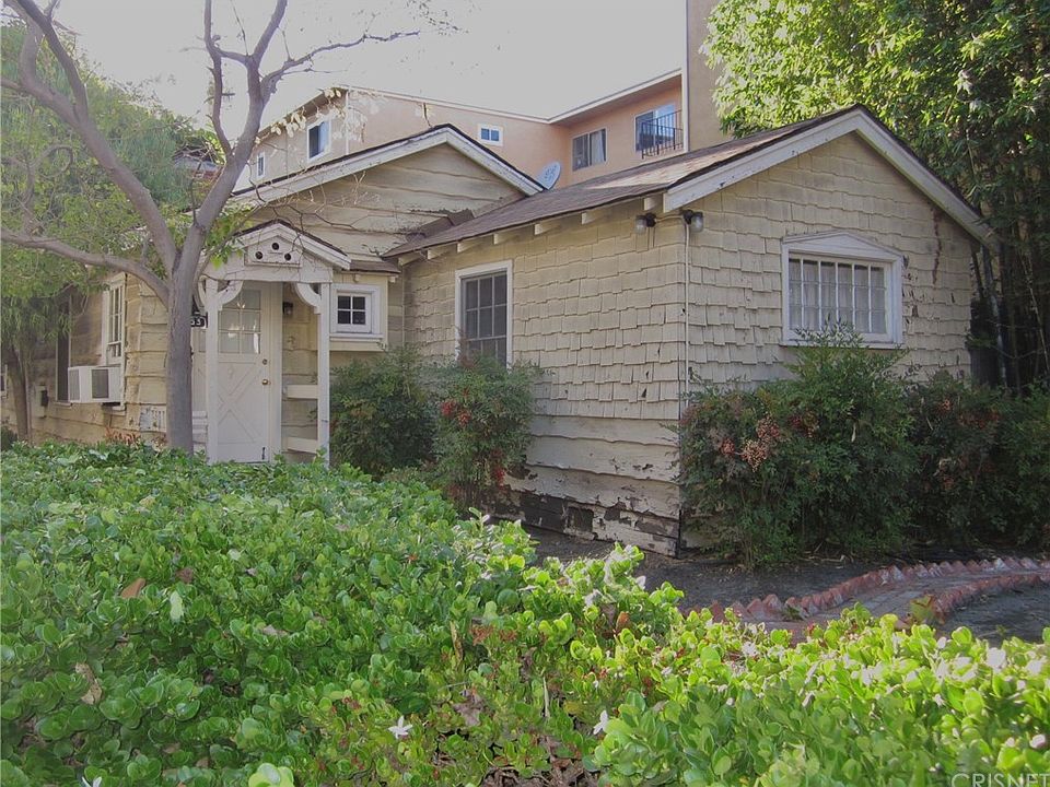 1st image of 653 Westmount Dr