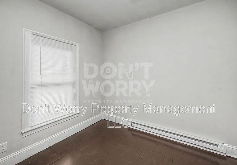 1405 Lexington Ave #B — Photo 6