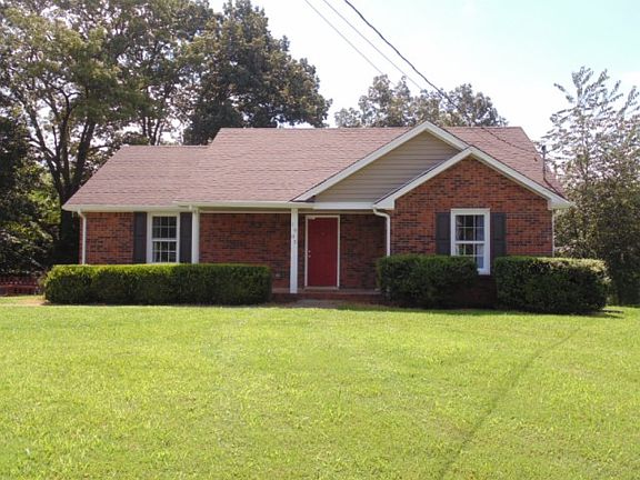 2nd image of 1905 Roan Dr