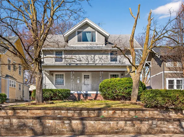 654 36th St, Des Moines, IA 50312