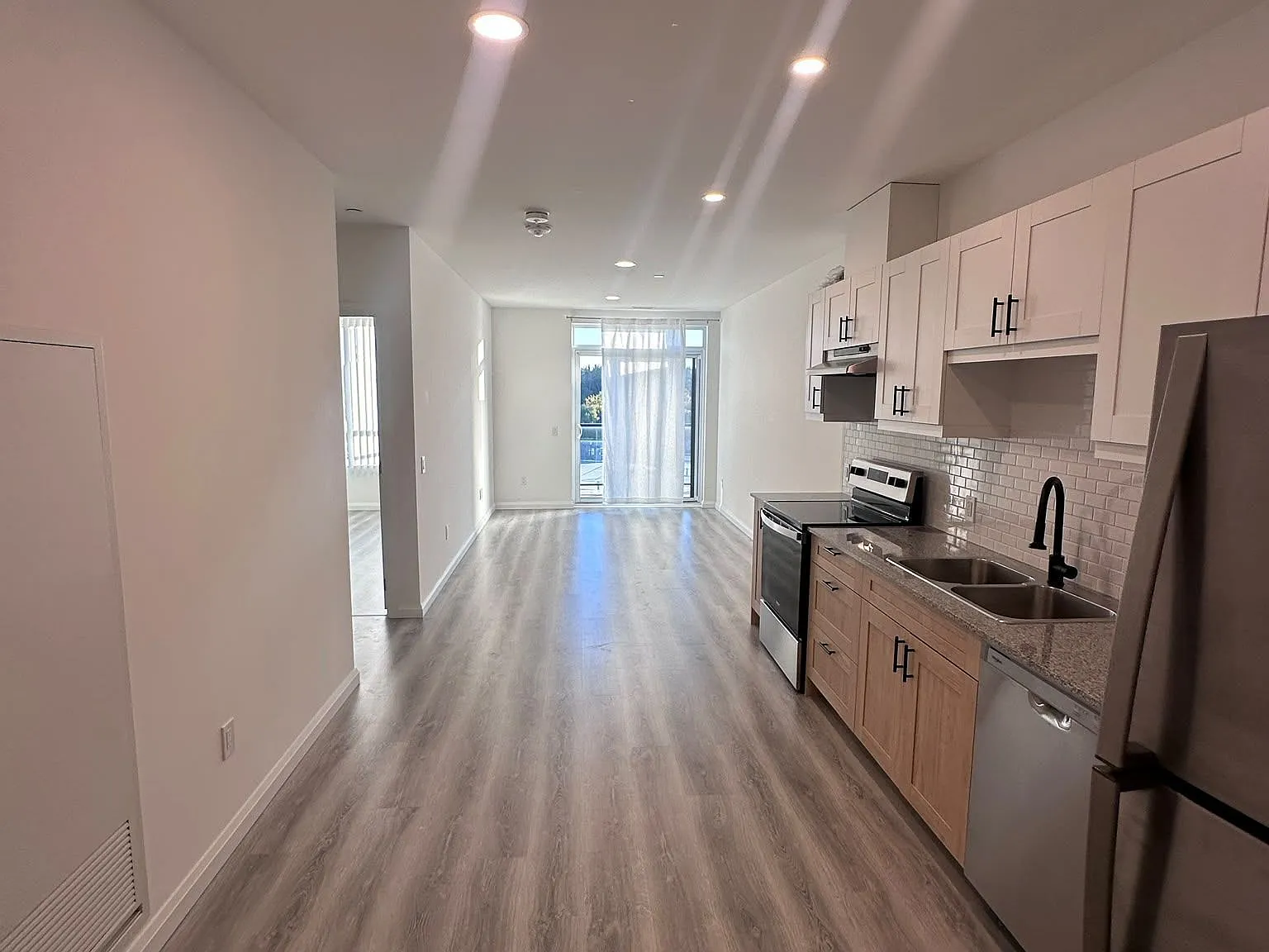 1 bed, $2,150 — Photo 4