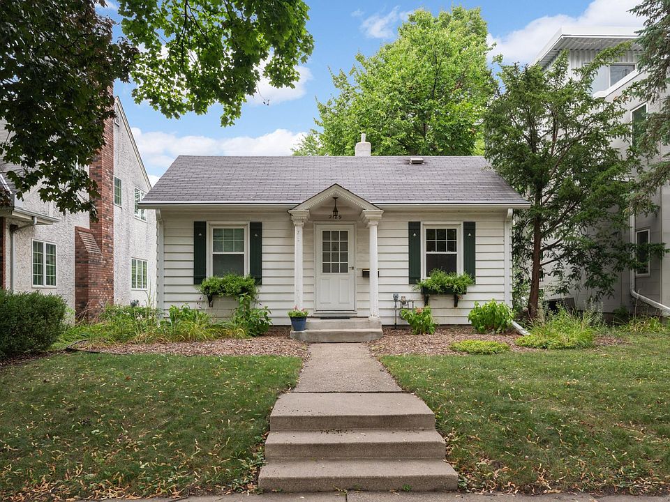 1st image of 2189 Scheffer Ave