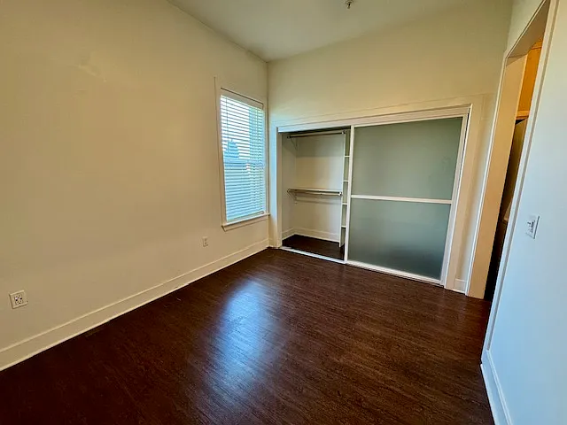 Little Emma Apartments — Photo 24