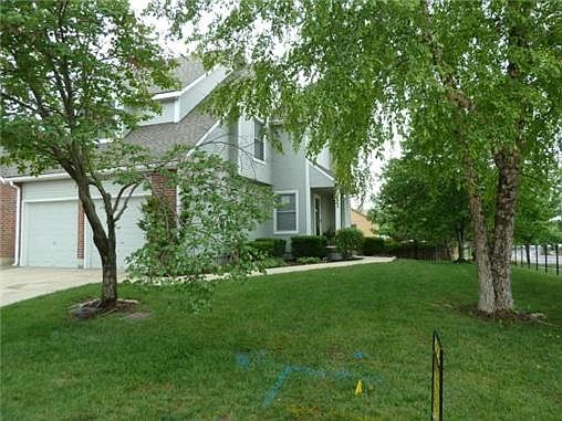 2nd image of 15727 Travis St