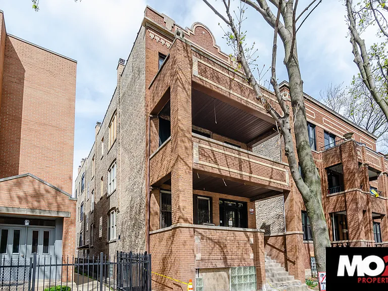 818 N Oakley Blvd #2R — Photo 14