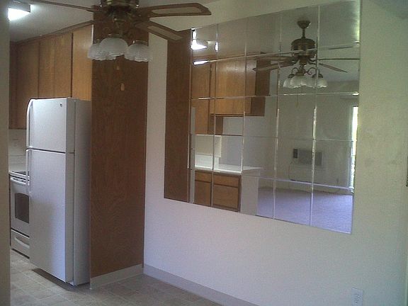 4th image of 4513 Palm Ave #204