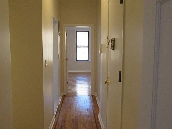 5th image of 2908 31st Ave APT D9
