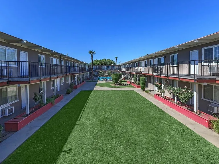 Osito Apartments — Photo 14
