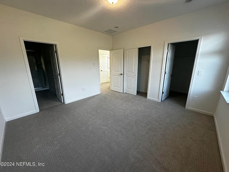 545 Brandon Lakes Dr — Photo 23