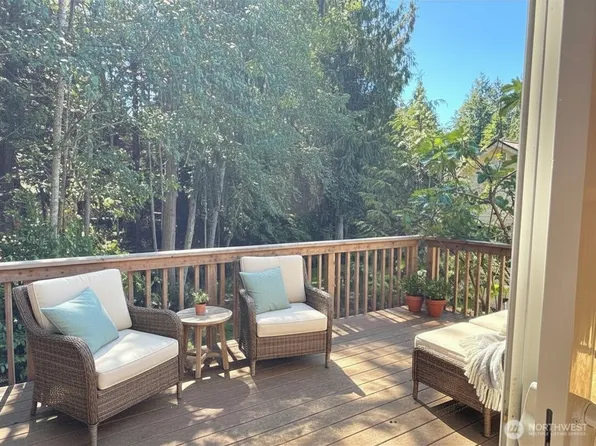15 Leighbrook Lane, Port Ludlow, WA 98365