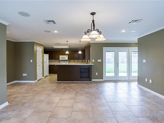 4th image of 2225 Barbe Ct