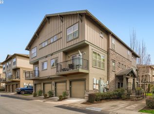 622 NE Newstead Ln, Hillsboro, OR 97006