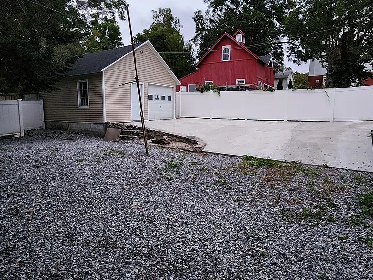 720 Main St #1 — Photo 20