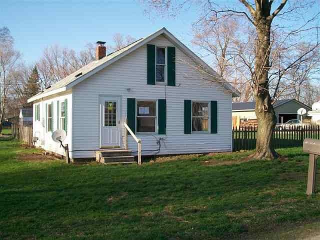 1st image of 23995 Himebaugh Ave