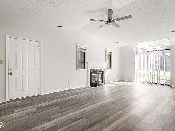 5th image of 9350 Golden Leaf Way