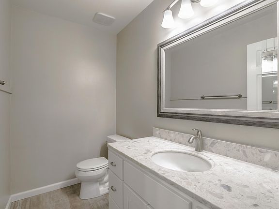 5th image of 559 Firloch Ave APT 3