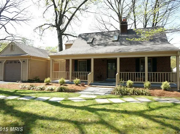 10815 Zion Dr, Fairfax, VA 22032