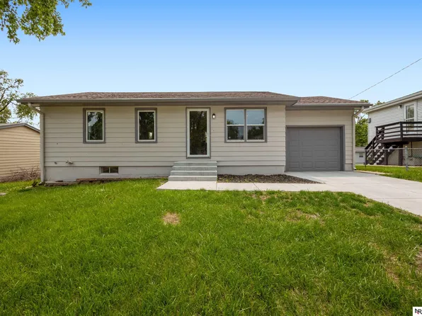 4941 N 93rd Ave, Omaha, NE 68134