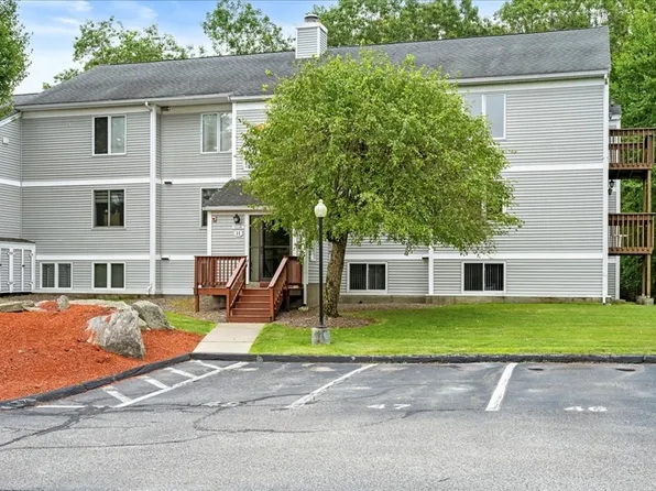 330 Sunderland Rd Unit 48, Worcester, MA 01604