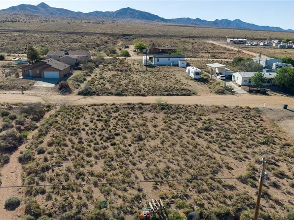 9401 N Cowbelle Ave, Kingman, AZ 86401