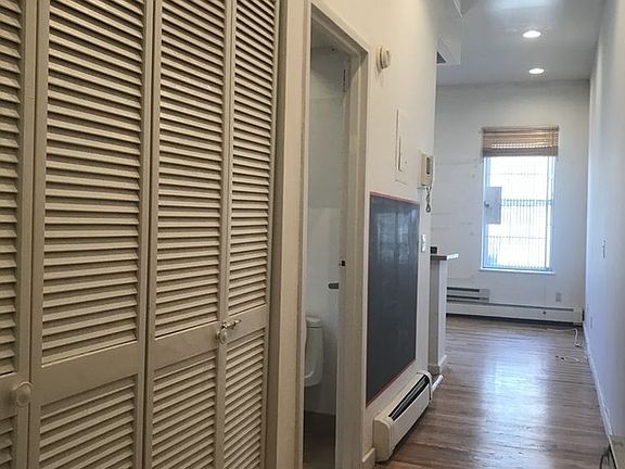 4th image of 134 W 109th St APT 5B