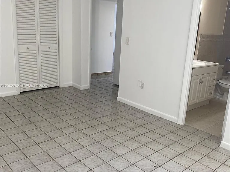 5050 NW 7th St #Penthouse 5 — Photo 10