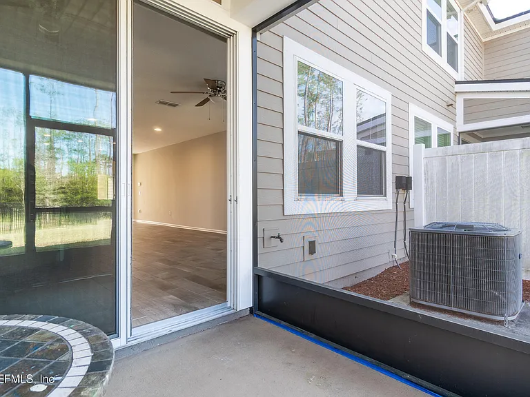146 Castro Ct — Photo 22
