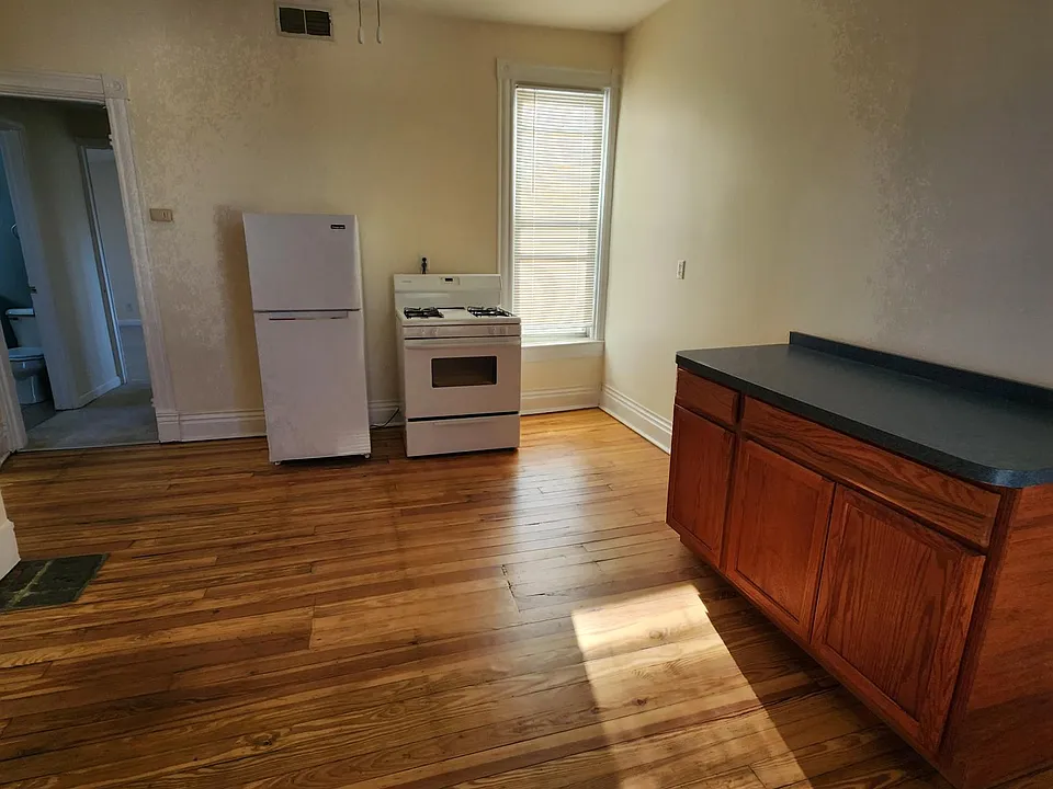 1005 Milton St #2