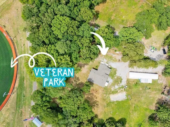 1570 Mission Hills Rd, Alabaster, AL 35007