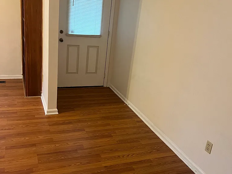 118 Cool Spring Dr — Photo 16