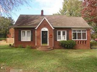 801 E 2nd Ave, Easley, SC 29640