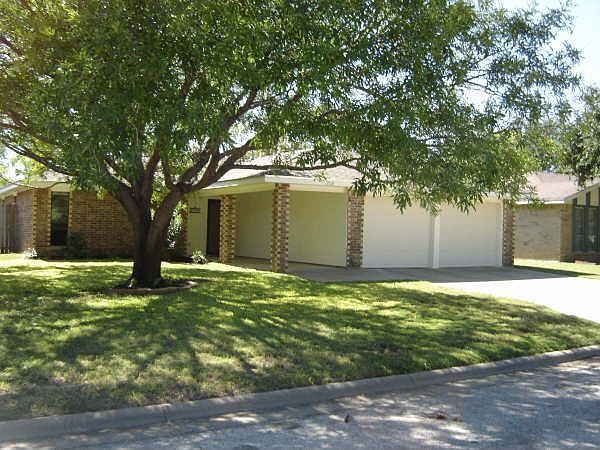 1st image of 1709 Parkview Dr