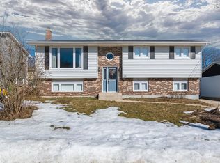 107 La Pierre Cres, Dartmouth, NS B2W 5C9